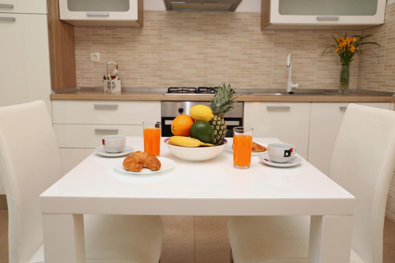 Apartments St.Anthony กอร์จูลา ภายนอก รูปภาพ