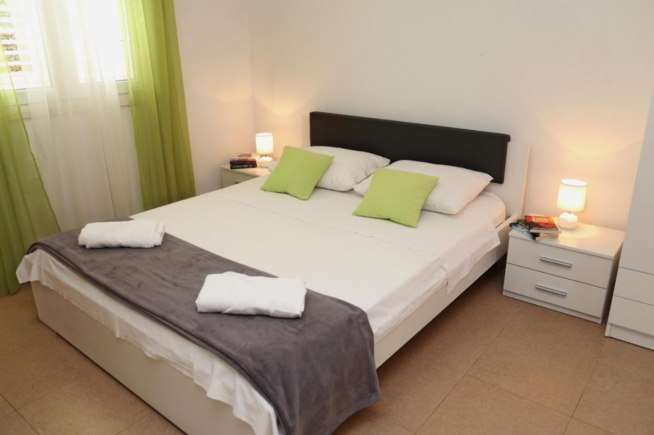 Apartments St.Anthony กอร์จูลา ภายนอก รูปภาพ