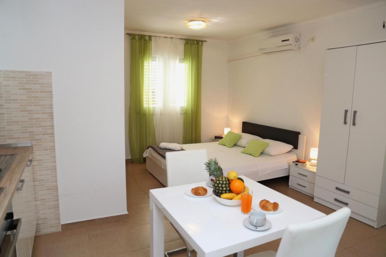 Apartments St.Anthony กอร์จูลา ภายนอก รูปภาพ